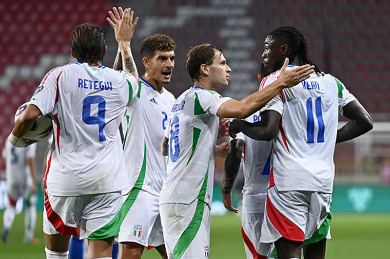 بثلاثية أمام إستونيا.. إيطاليا تواصل مطاردة النرويج في سباق مونديال 2026